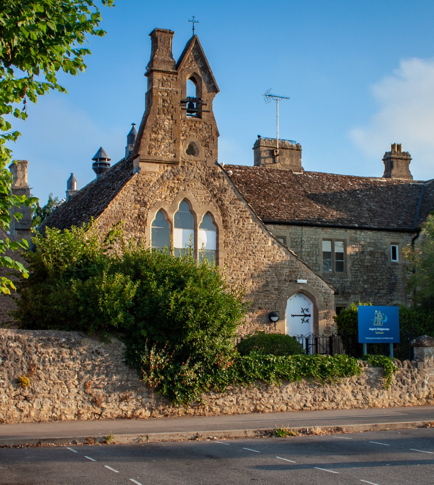 The front of Aspris Ridgeway School's building